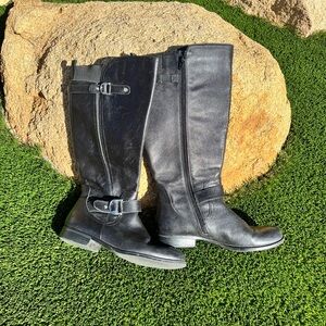 Naturalizer wide calf black boots used.